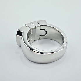 купить Золотое кольцо с бриллиантами 0,71 карат в Москве