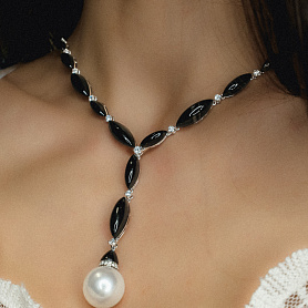 купить Колье бренда Schoeffel White South Sea pearl в Москве