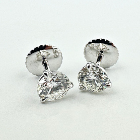 купить Золотые серьги-пусеты с бриллиантами 1,51 карат в Москве