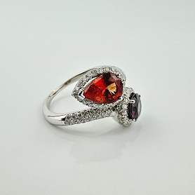 купить Золотое кольцо с шпинелью и сапфиром в Москве