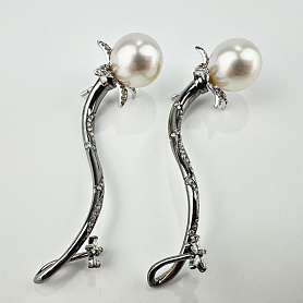 купить Золотые серьги с жемчугом и бриллиантами 1,09 карат в Москве