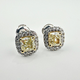 купить Золотые серьги-пусеты с природными бриллиантами 2,36 карат в Москве