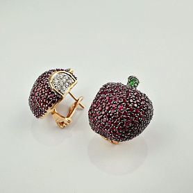 купить Золотые серьги с рубинами и изумрудами в Москве