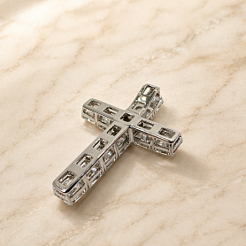 купить Золотой крест с бриллиантами GIA 9,29 карат в Москве