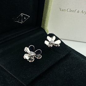 купить Серьги бренда Van Cleef & Arpels Frivole mini в Москве