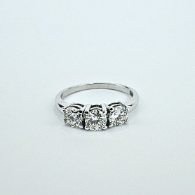 купить Золотое кольцо с природными бриллиантами 1,08 карат в Москве