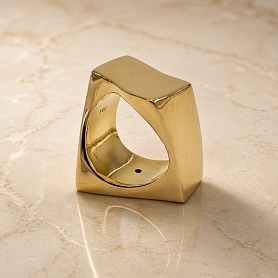 купить Золотой перстень ручной работы Италия 750  в Москве