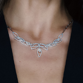 купить Золотое колье с природными бриллиантами 3,52 к-т в Москве