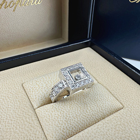 купить Кольцо бренда Chopard Happy Diamonds 822939-20 в Москве