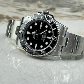 купить Rolex Submariner Black Dial 40mm 114060 в Москве