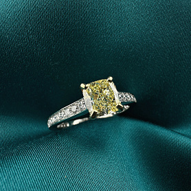 купить Кольцо бренда Graff c бриллиантом 1,12 карат в Москве