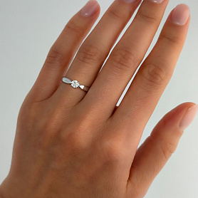 купить Кольцо бренда Tiffany & Co. Harmony 0,21 H/VS1 в Москве