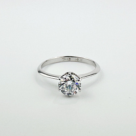 купить Золотое кольцо с природным бриллиантом 0,60 карат в Москве