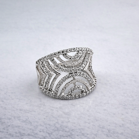 купить Золотое кольцо с природными бриллиантами 0,50 карат в Москве