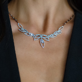 купить Золотое колье с природными бриллиантами 3,52 к-т в Москве