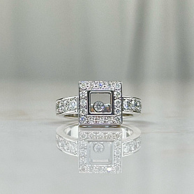 купить Кольцо бренда Chopard Happy Diamonds 822939-20 в Москве