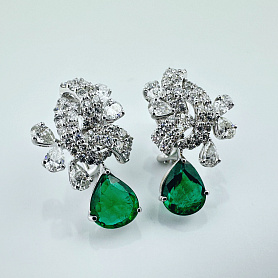 купить Золотые серьги с природными изумрудами и бриллиантами 3,60 карат в Москве