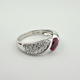 купить Золотое кольцо с рубином и бриллиантами 0,80 карат в Москве