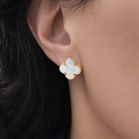 купить Серьги бренда Van Cleef & Arpels Vintage Alhambra в Москве