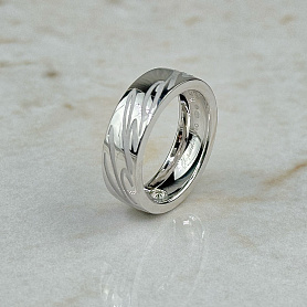 купить Кольцо бренда Chopard Chopardissimo 827941-1108 в Москве