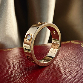 купить Кольцо бренда Cartier Love в Москве