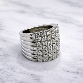 купить Золотое кольцо с бриллиантами 1,54 карат в Москве