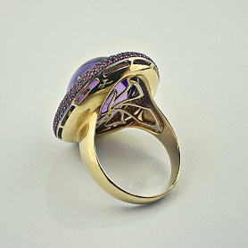 купить Золотое кольцо с природным аметистом 31,33 карат в Москве