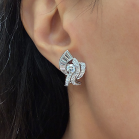 купить Золотые серьги с бриллиантами 2,91 к-т в Москве