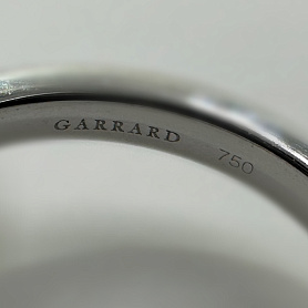 купить Кольцо бренда GARRARD Enchanted Palace Bug в Москве