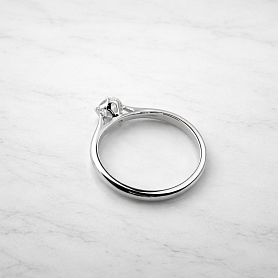 купить Золотое кольцо с природным бриллиантом 0,37 карат в Москве