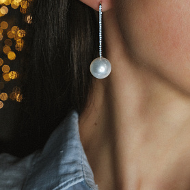 купить Золотые серьги с жемчугом и бриллиантами 0,24 карат в Москве