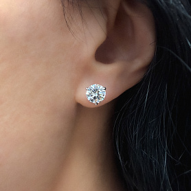 купить Золотые серьги - пусеты с бриллиантами 3,01 карат в Москве