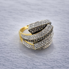 купить Золотое кольцо с природными бриллиантами 2,01 карат в Москве