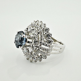 купить Золотое кольцо с природной шпинелью и бриллиантами в Москве