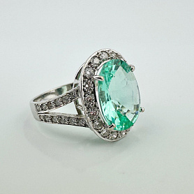 купить Золотое кольцо с параибой и бриллиантами в Москве