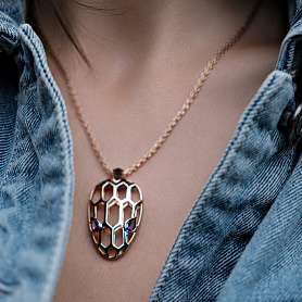 купить Колье бренда Bvlgari Serpenti Seduttori 352676 в Москве