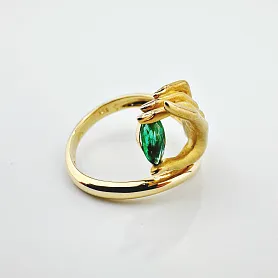 купить Кольцо бренда Carrera Y Carrera Hand emerald в Москве