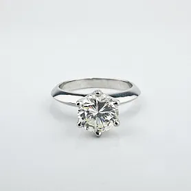 купить Золотое кольцо с природным бриллиантом 1,75 карат в Москве