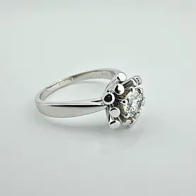 купить Золотое кольцо с природным бриллиантом 0,62 карат в Москве