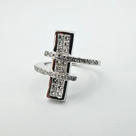 купить Золотое кольцо с природными бриллиантами 0,62 карат в Москве