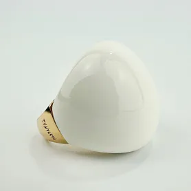 купить Золотое кольцо бренда Eva Nueva с белой керамикой в Москве