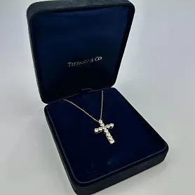 купить Кулон бренда Tiffany & Co. Cross Pendant Large в Москве