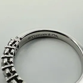 купить Кольцо бренда Tiffany&Co. Embrace в Москве