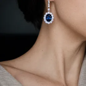 купить Золотые серьги с природными бриллиантами и сапфирами 7,22 карат в Москве