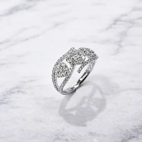 купить Золотое кольцо с природными бриллиантами 0,86 карат в Москве