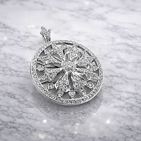 купить Золотая подвеска Alrosa с бриллиантами в Москве