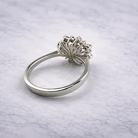 купить Золотое кольцо с природными бриллиантами 0,57 карат в Москве