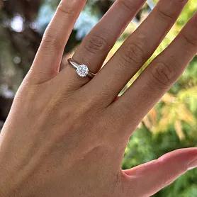 купить Платиновое кольцо с природным бриллиантом 0,92 карата в Москве