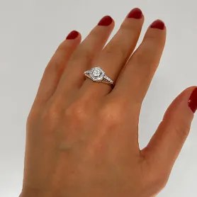 купить Золотое кольцо с природными бриллиантами 0,51 карат в Москве