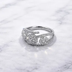 купить Золотое кольцо с природными бриллиантами 0,86 карат в Москве